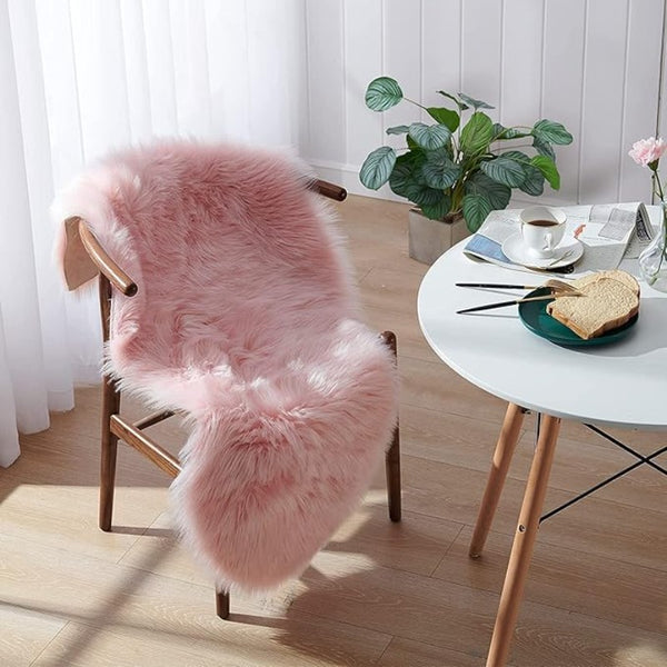 Ultra Soft Faux Fur Rug, Pink Fluffy Shaggy Small Area Rugs, Non Slip Area Floor Carpet, Soft and Cozy for Living Room, Bedroom, Sofa, Chair, Machine Washable