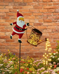 Weihnachtsmann Solar Gießkanne Mit Kaskadenlicht 🎅🏼 Solarleuchte Für Draußen – LED Wasserkanne Weihnachtsdeko Für Garten, Terrasse & Balkon – Wetterfest & Kabellos Solar Weihnachtsmann Gießkanne
