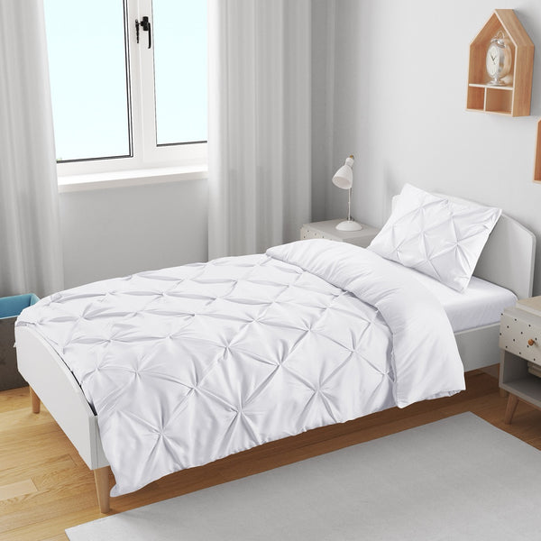 K&A® Pintuck Pinch Pleat Duvet Cover Set with Zipper Closure including Pillowcase – Ultrasoft Brushed Microfiber – Easy Care & Machine Washable