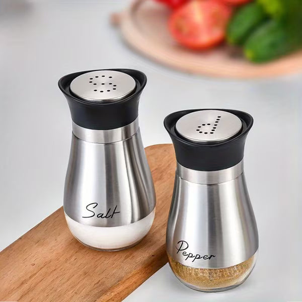 4pcs Set (2 Bottles + 2 Caps) of Adorable Glass Salt And Pepper Shakers. 4 Oz (Approx. 113.4G) Glass Salt And Pepper Shakers with Stainless Steel Caps, Suitable for Kitchen Dining Tables, Rvs, Camping, And Bbqs. Condiment Bottles, Salt And Pepper Shakers.