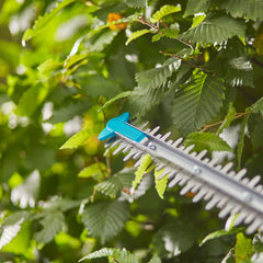 Gardena Easycut Hedge Trimmer with 18V (2.5Ah) Li-Ion Battery + Charger