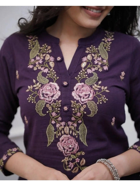 Women'S Embroidered Neck Kurta Set with Pant And Plain Dupatta