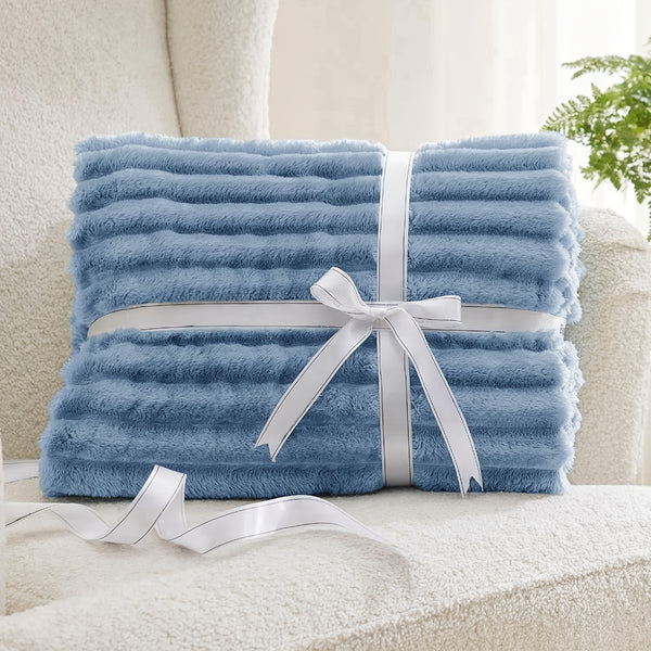 1pc Thickened Blanket Soft And Comfortable Faux Rabbit Hair Reversible Blanket Thermal Blanket Nap Blanket Air Conditioning Blanket Office Outdoor Camping Gift Blanket Perfect for All Seasons