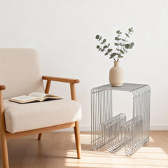 Metal Wire Side Table Magazine Rack Compact End Table for Sofa & Bedside, Modern Minimalist Book Holder Storage, 30.5 x 30.5 x 43 cm