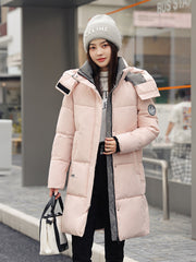 Sophisticated Winter Coat for Women Featuring a Hood And a Full Zipper, Perfect for Chilly Days. This Long-Sleeve Jacket Offers a Tailored Fit And Is Suitable for Both Outdoor And Everyday Travel. Dry Clean Only, Made with High-Quality Materials