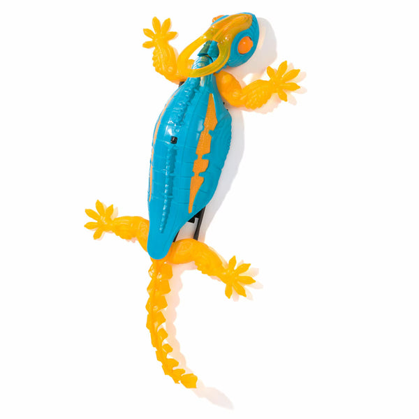 HEX BOTS Wall Crawler Chameleon, Rechargeable Remote Control Robot (4+ Years)