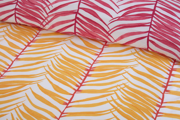 SunnyTrails Tropical Polyester Duvet Cover Set – Vibrant Yellow & Coral Leaf Print Bedding | Soft, Breathable & Easy-Care | Single, Double & King Sizes | Includes Matching Pillowcases | Fast UK Dispatch