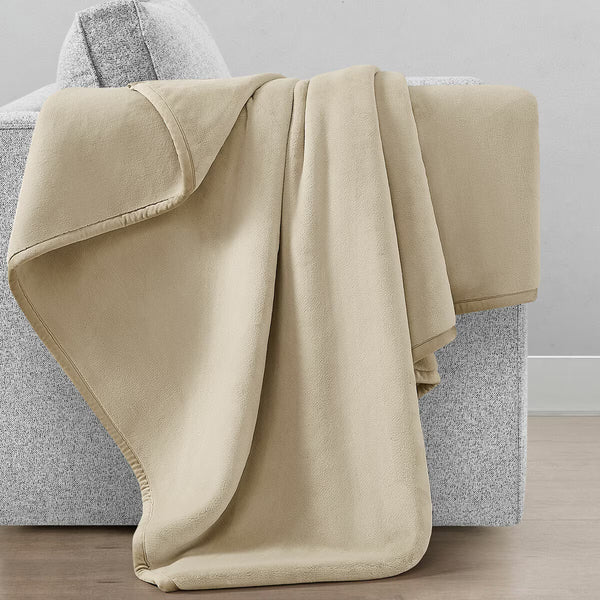 Coco Plush Throw in 4 Colors, 152 X 177 Cm