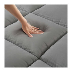 1pc Extra Thick Grey Mattress Topper, Overfilled with 10cm/ 4Inch Microfiber Filling with Deep Pocket, Plush Soft Pillow Top Mattress Topper Anti-Shift & Even Weight Distribution Single/Double/King/Super King All UK Bed Sizes