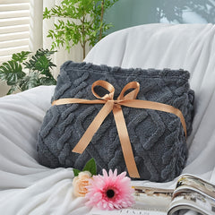 A Plush And Comfortable Velvet Throw, Perfect for Any Season, This Durable And Reversible Blanket Makes an Excellent Gift. It'S Versatile And Cozy, Ideal for Use on a Couch, Sofa, in The Bedroom, Living Room, Or Office