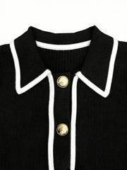 Women's Pullover Sweater for Autumn/Winter, Can Be Worn as an Inner or Outer Layer, Comfortable, Warm, Elegant, and Features a Spicy Design with a Spliced Lapel and Exquisite Metal Buttons. Suitable for Commuting, Dates, and Valentine's Day