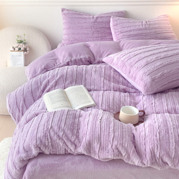 3pcs Faux Rabbit Plush Bedding Set, Soft Fluffy Comfortable Thicken Warm Autumn-Winter Duvet Cover & Pillowcase Set, Machine Washable, Ideal for Hotel, Guest Room, Bedroom, Home Use,Christmas Presents, Single/Double/King/Super King Size (1*Duvet Cover + 2