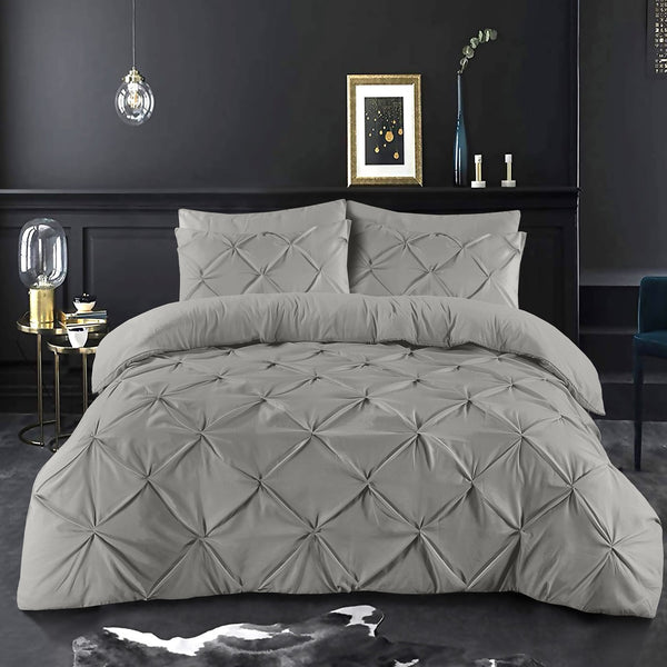 K&A® Pintuck Pinch Pleat Duvet Cover Set with Zipper Closure including Pillowcase – Ultrasoft Brushed Microfiber – Easy Care & Machine Washable