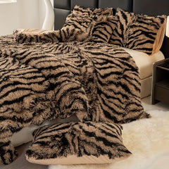 LIFE IDEAS Tiger Stripes Plush Duvet Cover Set - 3PCS Polyester Woven Includes 1 Duvet Cover & 2 Pillowcases, Soft Cozy All Season, Machine Washable (Single/Double/King/Super King)