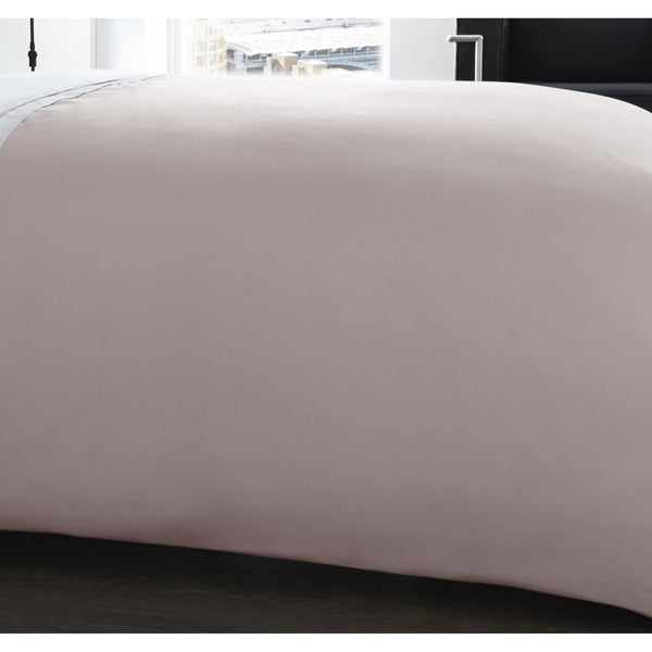 DreamEasy Sorrento White & Pink Duvet Cover Set With Pillowcases| 200 Thread Count 60% Cotton / 40% Polyester | Available in Blue, Teal or Mauve | Breathable & Comfortable Poly-Cotton Fabric | Available in All Key Sizes: Single, Double, King & Super King