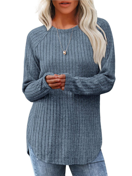 Ladies' Basic Long-Sleeve Sweater, Loose-Fit Top with Elegant Crew Neck.