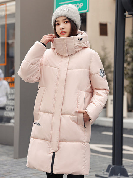 Sophisticated Winter Coat for Women Featuring a Hood And a Full Zipper, Perfect for Chilly Days. This Long-Sleeve Jacket Offers a Tailored Fit And Is Suitable for Both Outdoor And Everyday Travel. Dry Clean Only, Made with High-Quality Materials