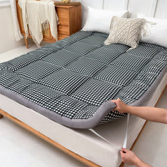 Ultra-Soft Mattress Topper with Deep Pocket Fitted Skirt - Cloud-Like Support & Breathable Fabric, Hotel Grade, Machine Washable, Multiple Sizes for Bedroom, Guest Room, and Dorm