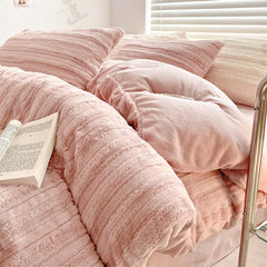 3pcs Faux Rabbit Plush Bedding Set, Soft Fluffy Comfortable Thicken Warm Autumn-Winter Duvet Cover & Pillowcase Set, Machine Washable, Ideal for Hotel, Guest Room, Bedroom, Home Use,Christmas Presents, Single/Double/King/Super King Size (1*Duvet Cover + 2
