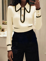 Women's Pullover Sweater for Autumn/Winter, Can Be Worn as an Inner or Outer Layer, Comfortable, Warm, Elegant, and Features a Spicy Design with a Spliced Lapel and Exquisite Metal Buttons. Suitable for Commuting, Dates, and Valentine's Day