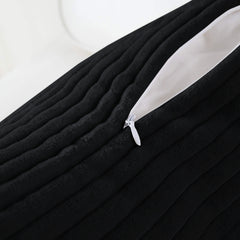 1pc Stripe Velvet Cushion Cover – Soft Luxury Cushion Case, Modern Textured Design, Machine Washable for Sofa & Bedroom Decor, Ideal Gift