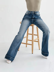 Women's Vintage Light Blue High-Waist Stretch Bootcut Jeans, Slim Fit with Tummy Control, Flattering and Leg-Lengthening, Y2K Street Style for Daily Casual Wear, Soft Washed, Breathable, Skin-Friendly, Suitable for All Seasons, Machine Washable