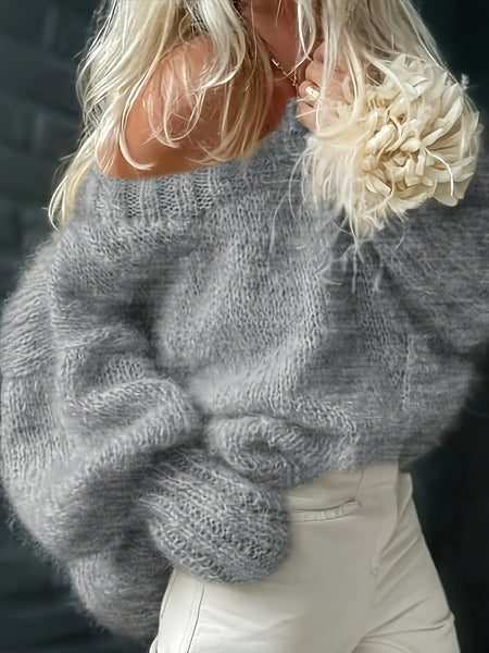 A Soft And Cozy Short Sweater with a Laid-Back Vibe, Perfect for Versatile Styling