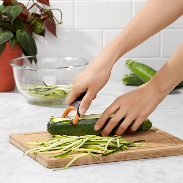 OXO Good Grips 3-Piece Assorted Prep Peeler Set – Includes Straight, Serrated & Julienne Peelers – Y-Shaped Design – Sharp Stainless Steel Blades – Non-Slip Handle – Dishwasher Safe