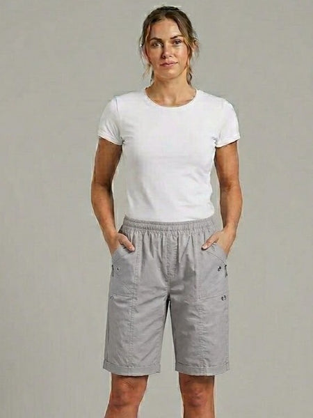 Women'S Casual Elastic Waist Cargo Shorts Lightweight Summer Knee Length Shorts, Multi Pocket Outdoor Walking Shorts Comfortable Relaxed Fit Shorts for Travel Holiday and Daily Wear Breathable Soft Fabric Pull On Shorts Practical Zip Pocket Design Versati