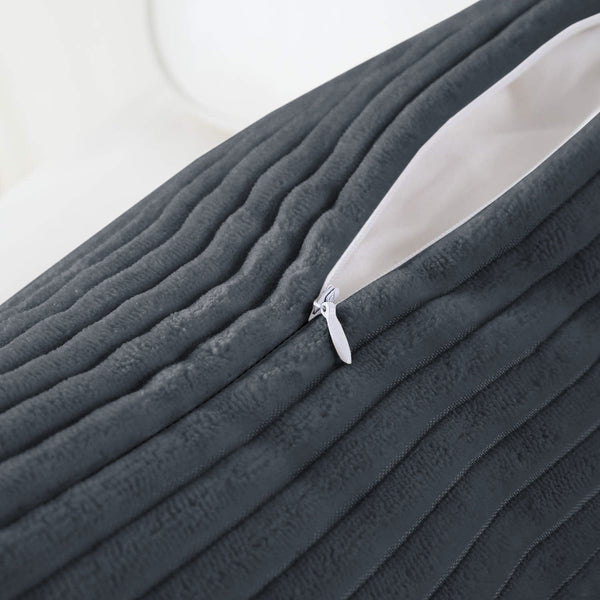 1pc Stripe Velvet Cushion Cover – Soft Luxury Cushion Case, Modern Textured Design, Machine Washable for Sofa & Bedroom Decor, Ideal Gift