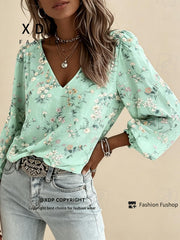 2D Flat Print Retro Western Style Shirt| V-neck Women's Long-sleeved Top with Colorful Small Floral Print, Bohemian Style Lantern Sleeve Design, Machine Washable, Suitable for Casual Attire and Vacations, 2D Flat