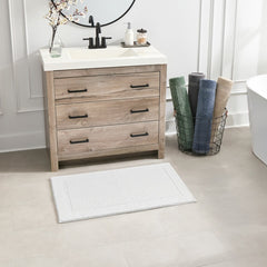 Grandeur Bath Mat in White, 60 X 91 Cm