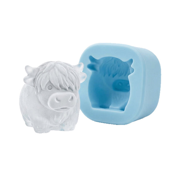 6-Cavity Highland Cow Ice Mold - Food-Grade Silicone Scottish Cow-Shaped Ice Cube Tray Suitable for Whiskey,, Drinks, Non-Toxic for, for Home Bar, Parties, Picnics, Themed Gatherings, Adorable Animal Ice Cubes