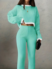 Women'S Short Color-Blocked Long-Sleeve Top with Solid Color Pants, a Casual And Stylish Outfit for Christmas