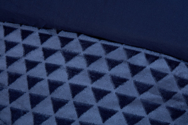 Diamond Drift Teddy Duvet Cover Set | Luxurious Textured Fleece with 3D Diamond Pattern | Ultra-Soft Plush Microfibre in Silver Grey or Navy | Includes Pillowcases – Warm, Cosy & Breathable Bedding – Single, Double, King Sizes | Machine Washable | Fast Di