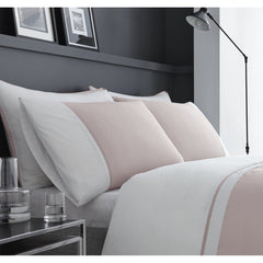DreamEasy Sorrento White & Pink Duvet Cover Set With Pillowcases| 200 Thread Count 60% Cotton / 40% Polyester | Available in Blue, Teal or Mauve | Breathable & Comfortable Poly-Cotton Fabric | Available in All Key Sizes: Single, Double, King & Super King