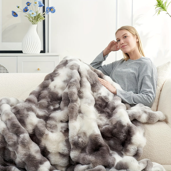 Luxury King Size Faux Fur Blanket, Double Sided Bubble Plush Throw, Machine Washable & Anti-Shedding, Oversized Warm Bedspread for Bed Sofa, Perfect Valentine's Day Gift for Couples - All-Season Faux Fur Throw Blanket - 274.32x228.6 cm - Printed Grey