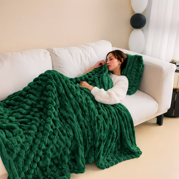Luxuriously Ribbed Throw, Soft Plush Fleece Blanket, Lightweight and Cosy Sofa Bed throw, 204x248cm, Premium Quality Polyester Decorative Throw for Home Comfort | Fast Dispatch from Local Warehouse | Trusted UK Brand