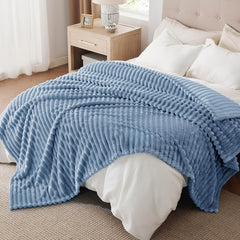 1pc Thickened Blanket Soft And Comfortable Faux Rabbit Hair Reversible Blanket Thermal Blanket Nap Blanket Air Conditioning Blanket Office Outdoor Camping Gift Blanket Perfect for All Seasons