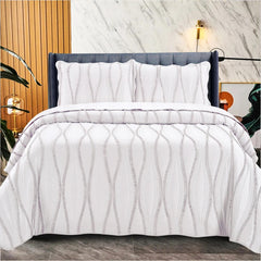 Luxury 3-Piece Embossed Quilted Bedspread Set – Super Soft All-Season Microfiber Comforter with Matching Pillow Shams, Elegant Wave Design, Bed Throw Single Double King Size, Lightweight Yet Warm Modern Bedding Set, Ideal for Modern or Traditional Homes
