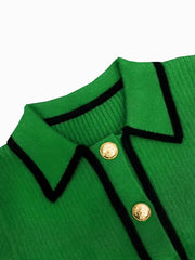 Women's Pullover Sweater for Autumn/Winter, Can Be Worn as an Inner or Outer Layer, Comfortable, Warm, Elegant, and Features a Spicy Design with a Spliced Lapel and Exquisite Metal Buttons. Suitable for Commuting, Dates, and Valentine's Day