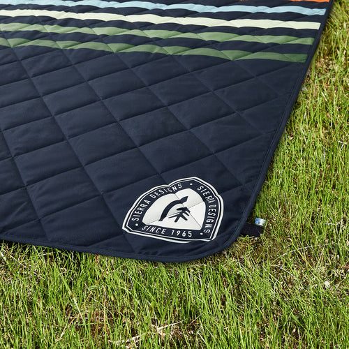 Sierra Designs Waterproof Outdoor Tote Blanket in 3 Designs, 182 X 182 Cm