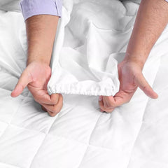 4B Quilted Waterproof Mattress Protector Extra Deep 30cm with Quilted Top Layer and All-Around Elastic, Designed for Stable Mattress Fit and Easy Maintenance, Suitable for Home Use, Guest Rooms and Let Properties, Available in Single Small Double 4FT Doub