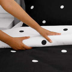 3pcs Reversible Polka Dot Duvet Cover Set – Hotel Quality, Soft & Breathable Microfiber, with Pillowcases, Button Closure, Machine Washable, Wrinkle Free & Durable