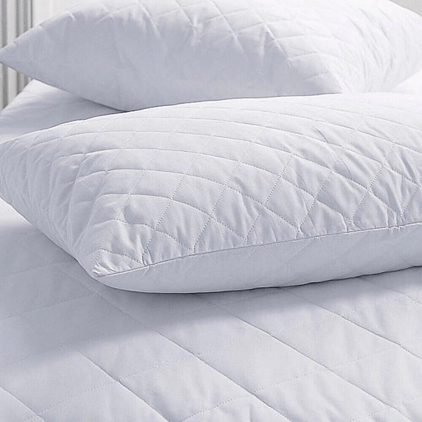 4B Quilted Waterproof Mattress Protector Extra Deep 30cm with Quilted Top Layer and All-Around Elastic, Designed for Stable Mattress Fit and Easy Maintenance, Suitable for Home Use, Guest Rooms and Let Properties, Available in Single Small Double 4FT Doub