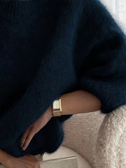 Women's Plush Sweater, High-Quality Alpaca Alpaca Material, Elegant Women's Wear, Essential for Outings, Comfortable and Fitted, Autumn and Winter