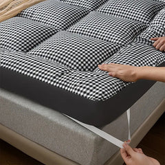 Ultra-Soft Mattress Topper with Deep Pocket Fitted Skirt - Cloud-Like Support & Breathable Fabric, Hotel Grade, Machine Washable, Multiple Sizes for Bedroom, Guest Room, and Dorm