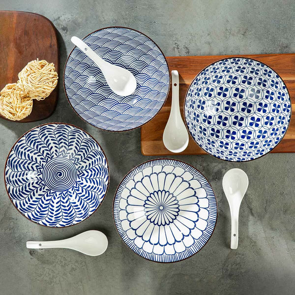 Signature Housewares Ramen Bowls with Spoons, 4 Piece