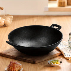 1 Kitchen Cast Iron Pot, Non-stick Multi-purpose Cookware, Household Kitchen Stir-frying Pot, Cast Iron Stir-frying Pot with Double Ears, Not Easy to Stick, Delicious and Healthy, Black, 30*30*9cm