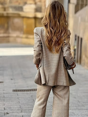 New Women'S Product: Lined Plaid Suit Jacket Top + Plaid Wide-Leg Pants Suit, Fashionable And Elegant for Commuting, Going Out, Professional Office, Street Style, Airport Daily Wear Suit Two-Piece Set, Suitable for Spring And Autumn Wear